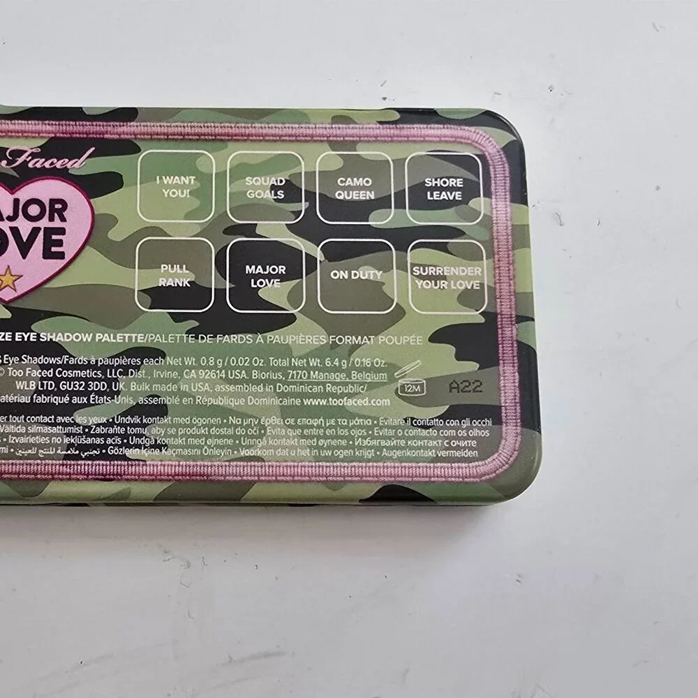 Too Faced Major Love Eye Shadow Palette 8 Shades Matte & Shimmer